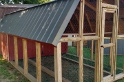 10x20 Chicken Coop - Red w/Gray